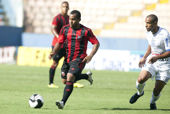 30/01/2016 -São Bento de Sorocaba enfrenta o Ituano na Arena Barueri