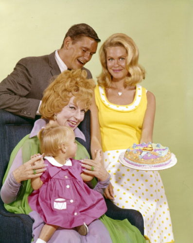 BEWITCHED - Cast Gallery - June 3, 1966. (Photo by ABC Photo Archives/ABC via Getty Images)ERIN MURPHY;AGNES MOOREHEAD;DICK YORK;ELIZABETH MONTGOMERY