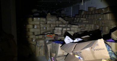 Prédio que abrigava Prefeitura era usado como depósito de contrabando Prédio que abrigava Prefeitura era usado como depósito de contrabando