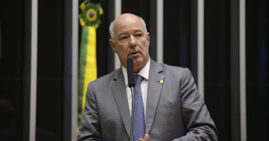 Superior Tribunal de Justiça mantém condenação de deputado federal Superior Tribunal de Justiça mantém condenação de deputado federal