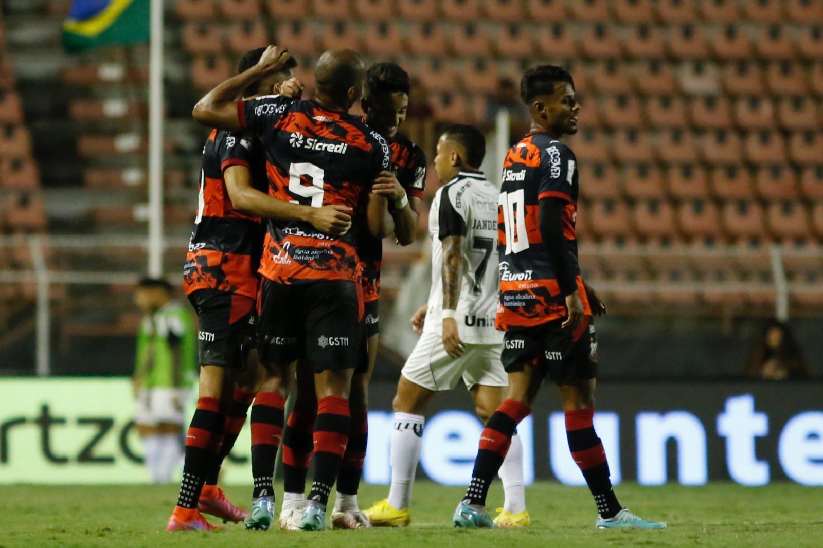 Em jogo ruim, Ceará e Ituano ficam no empate na Arena Castelão - Jogada -  Diário do Nordeste