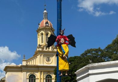 “Queima do Judas” reúne centenas de pessoas no Domingo de Páscoa em Itu