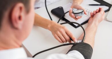 Hipertensão silenciosa aumenta risco de infarto e AVC e exige atenção contínua da população