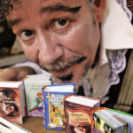 Sesi Itu recebe espetáculo que une literatura, poesia e teatro de animação