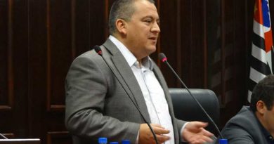 Homenagem a Luciano Ribeiro tem “climão” entre vereadores