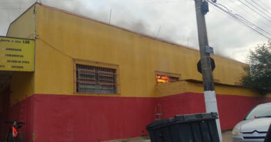Incêndio atinge loja no São Luiz, em Itu