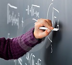 De aluna a professora: educadora celebra o Dia do Professor ao lado de quem a inspirou