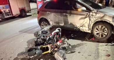 Colisão entre carro e moto termina com morte de jovem em Itu