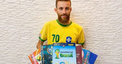 Mesmo mais caro, álbum de figurinhas da Copa atrai colecionadores em Itu