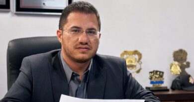 Deputado Rodrigo Moraes: Leis e Recursos pela Saúde e Autismo Deputado Rodrigo Moraes: Leis e Recursos pela Saúde e Autismo
